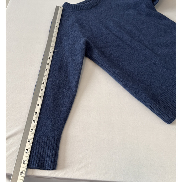 Banana Republic Women’s M 100% Merino Extra Fine Wool Crew Neck Sweater Preppy - Picture 8 of 9